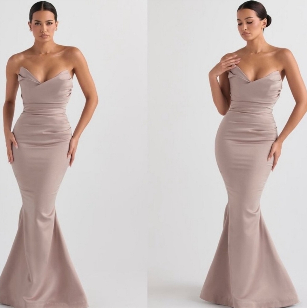 House of CB Fleur Mushroom Satin Gown Size Small NWOT